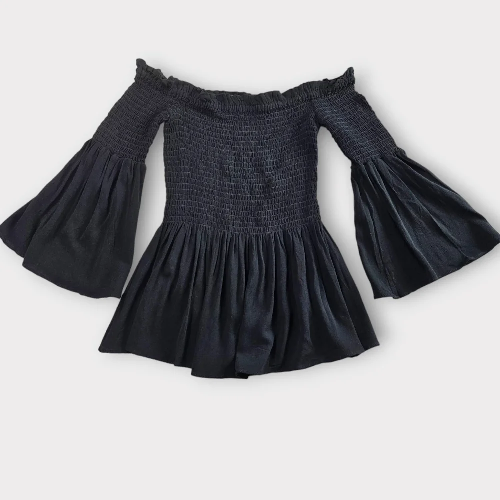 Olivaceous black crepe